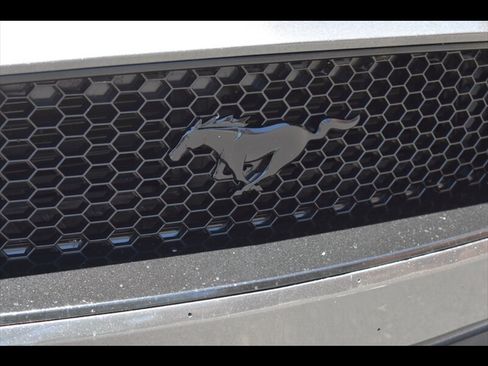 Used 2018 Ford Mustang GT w/ Equipment Group 301A RWD image 40