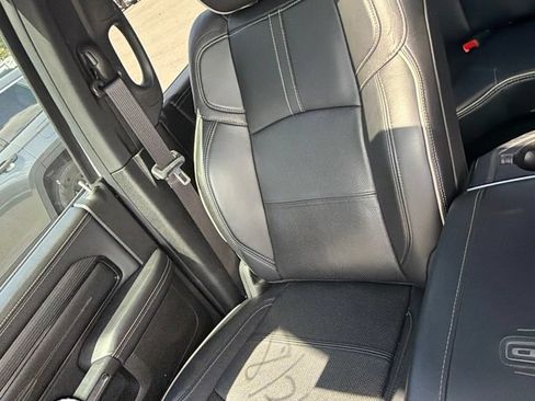 Used 2023 RAM 2500 Limited AWD/4WD image 34