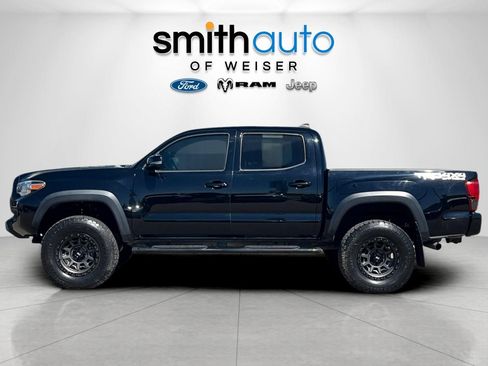Used 2019 Toyota Tacoma TRD Off-Road AWD/4WD image 8