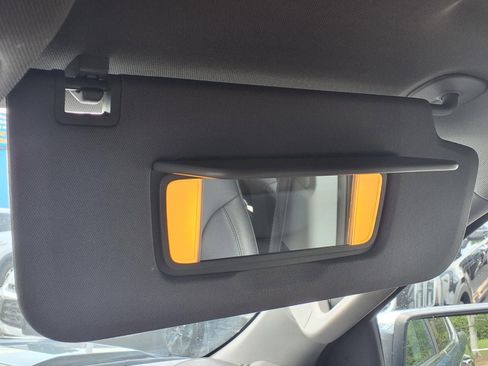 Used 2024 GMC Sierra 1500 SLT image 6