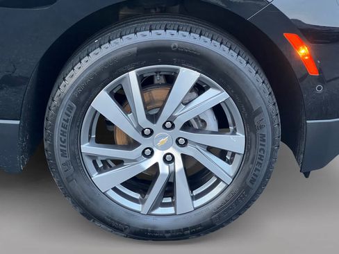 Used 2023 Chevrolet Equinox Premier AWD/4WD image 19