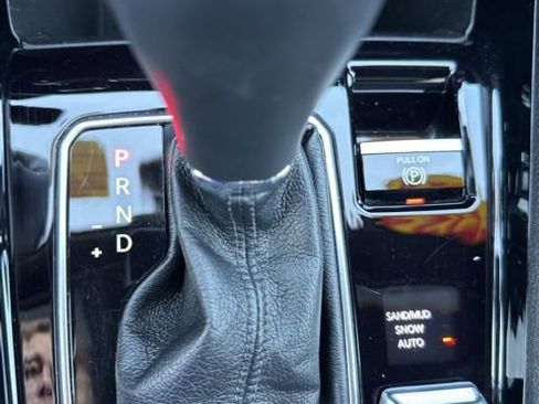 Used 2024 Jeep Compass Limited image 30