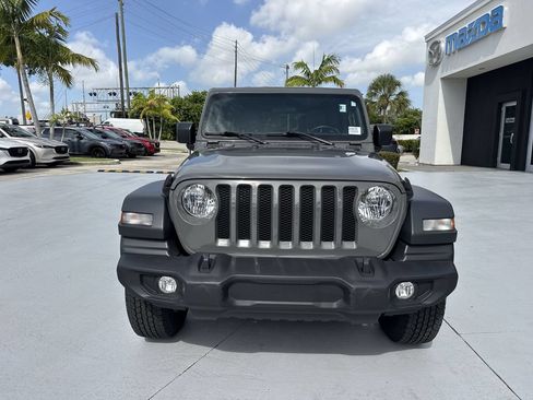 Used 2019 Jeep Wrangler Unlimited Sport S AWD/4WD image 29