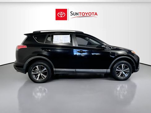 Used 2017 Toyota RAV4 XLE image 2