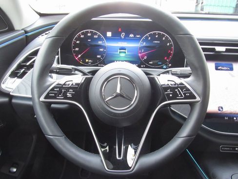 Certified 2024 Mercedes-Benz E 350 4MATIC Sedan image 25