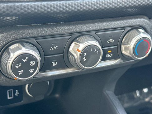 Used 2024 Nissan Kicks S image 19