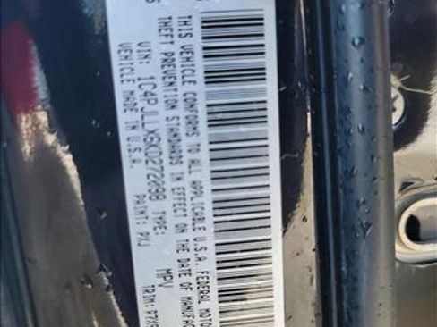 Used 2019 Jeep Cherokee Latitude Plus w/ Comfort/Convenience Group image 22