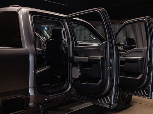 Used 2023 Ford F350 Lariat w/ Lariat Ultimate Package AWD/4WD image 30