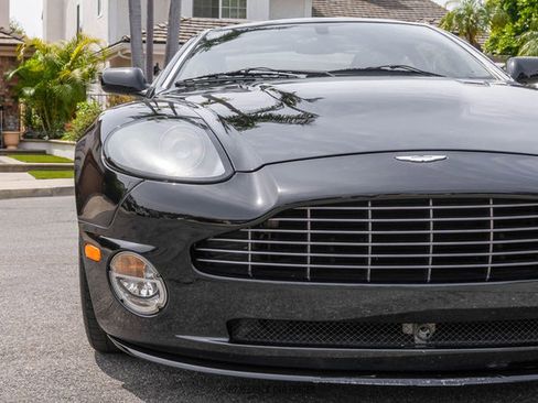Used 2005 Aston Martin Vanquish S RWD image 64