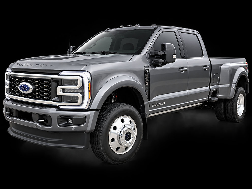 Used 2025 Ford F450 Platinum w/ FX4 Off-Road Package AWD/4WD image 1