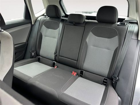 Used 2022 Volkswagen Taos S image 13