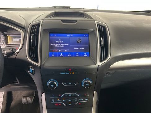 Used 2020 Ford Edge SEL w/ Cold Weather Package image 18