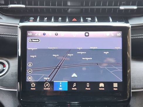 Certified 2021 Jeep Grand Cherokee L Limited AWD/4WD image 17