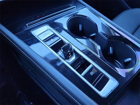 Certified 2025 Volkswagen Atlas Cross Sport SEL R-Line image 24