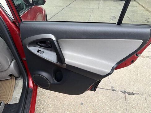 Used 2012 Toyota RAV4 Limited image 21