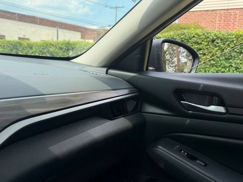 Used 2025 Nissan Altima 2.5 SV FWD image 18