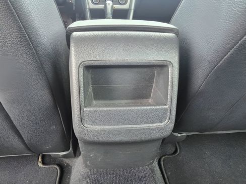 Used 2015 Volkswagen Passat 1.8T Wolfsburg Edition image 28