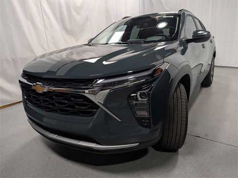 New 2026 Chevrolet Trax LT w/ Driver Confidence Package image 6