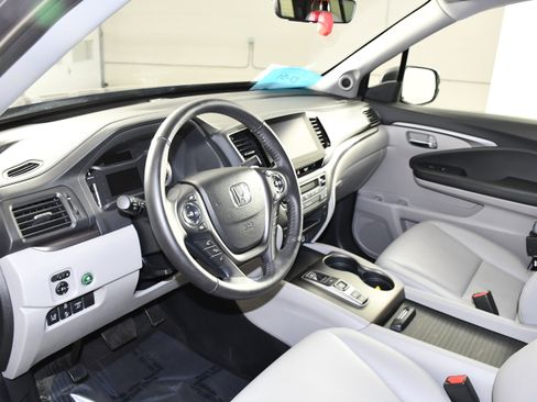 Certified 2023 Honda Ridgeline RTL image 2