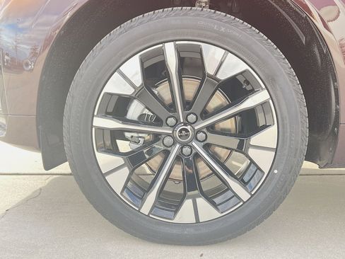 New 2026 Volvo XC60 B5 Ultra w/ Protection Package Premier image 12