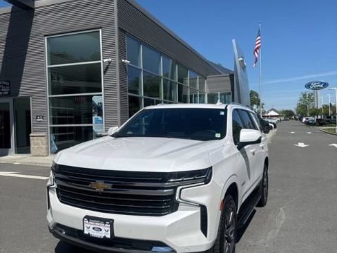 Used 2023 Chevrolet Tahoe LT w/ LT Signature Package AWD/4WD image 1