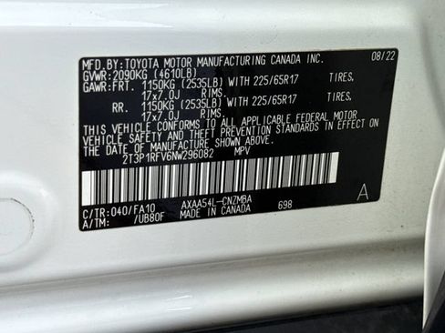 Used 2022 Toyota RAV4 XLE w/ Convenience Package AWD/4WD image 17