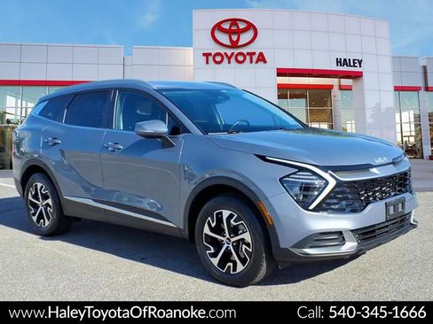Used 2024 Kia Sportage EX AWD/4WD image 1