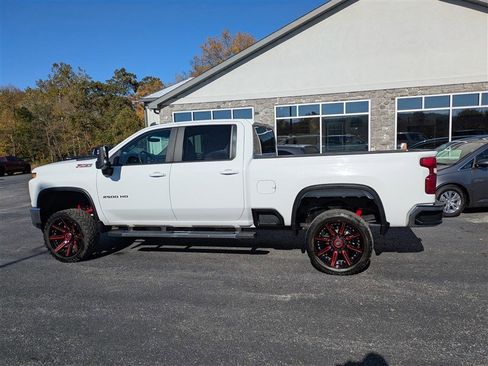 Used 2021 Chevrolet Silverado 2500 LT w/ Z71 Off-Road Package image 4