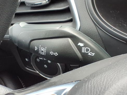 Used 2024 Ford Edge Titanium image 25