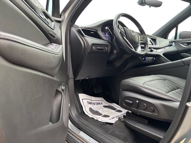 Used 2024 Buick Enclave Avenir w/ Avenir Technology Package AWD/4WD image 8