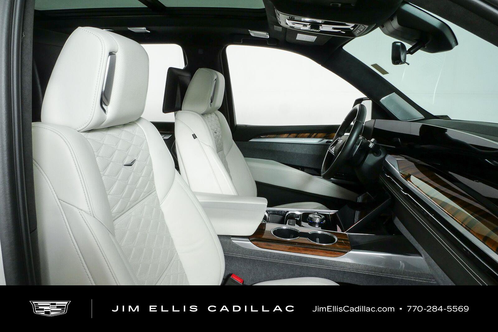 Used 2025 Cadillac Escalade Sport Platinum AWD/4WD image 24