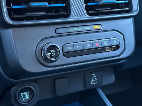 New 2026 Ford Maverick XLT image 18