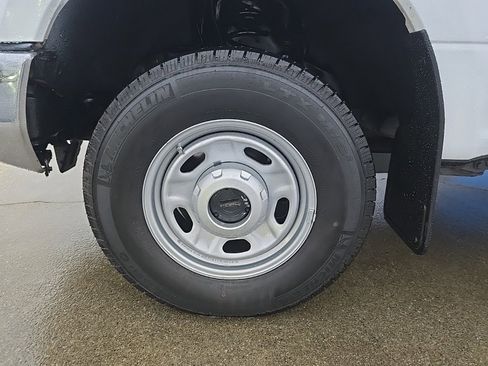 Used 2018 Ford F350 XL w/ Power Equipment Group image 31