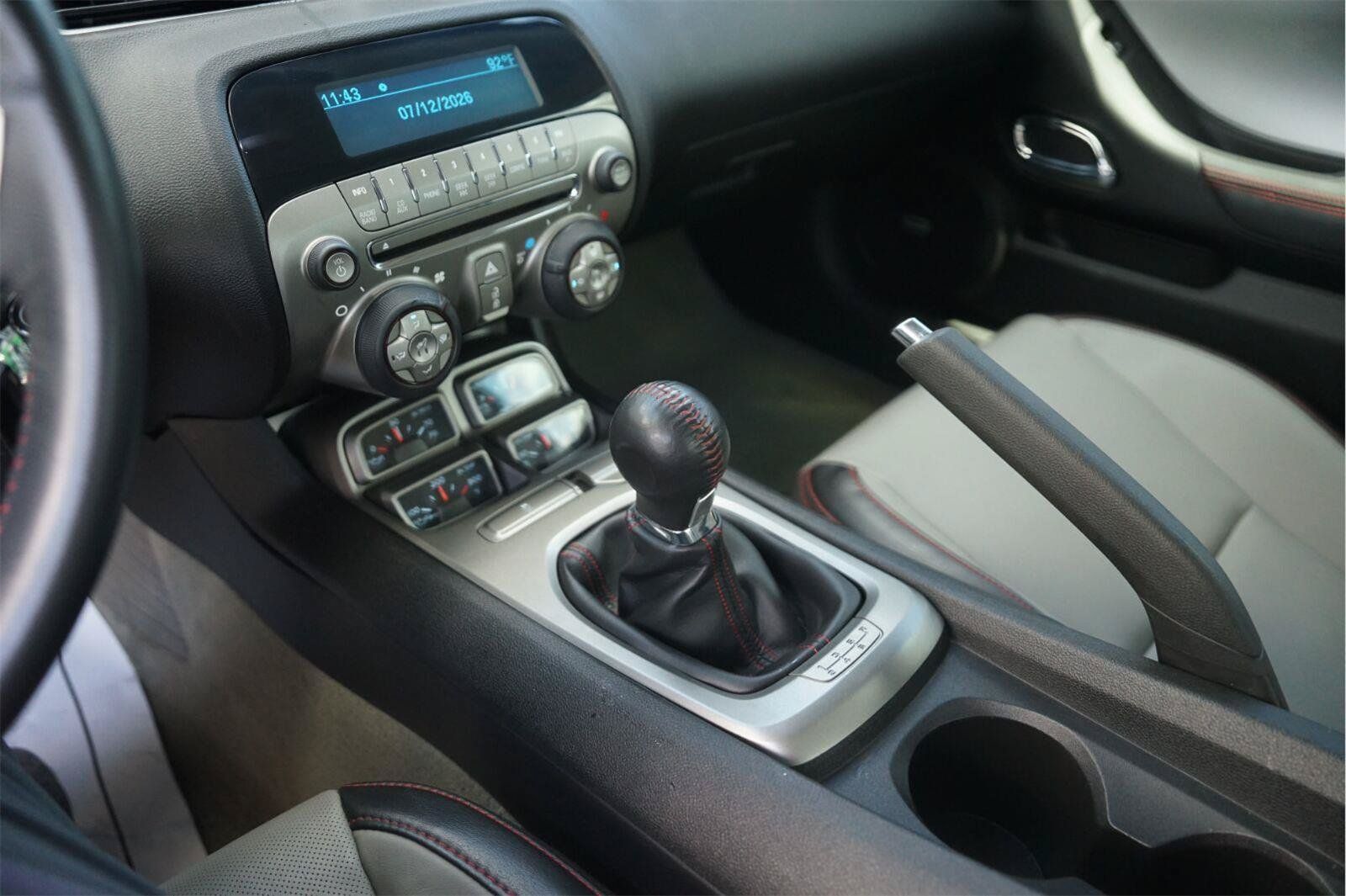 Used 2011 Chevrolet Camaro SS RWD image 24