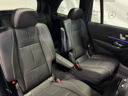 New 2026 Mercedes-Benz GLS 580 4MATIC image 16