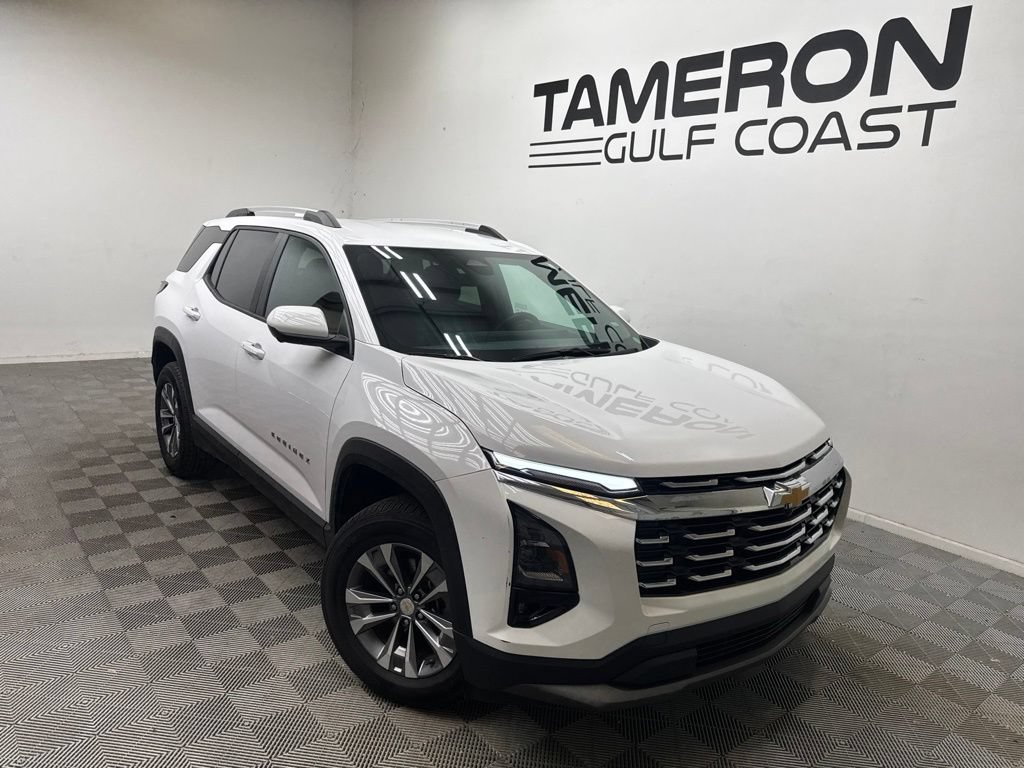 Used 2025 Chevrolet Equinox LT w/ Convenience Package II AWD/4WD image 1