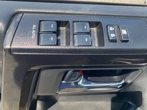 Used 2021 Toyota 4Runner Venture w/ Moonroof Package AWD/4WD image 20