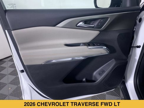 Certified 2026 Chevrolet Traverse LT w/ Driver Confidence Package FWD image 12
