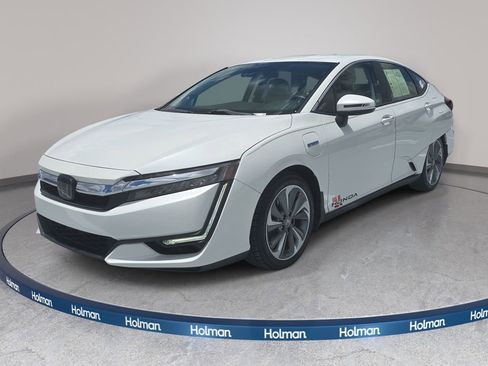 Used 2018 Honda Clarity Touring image 1