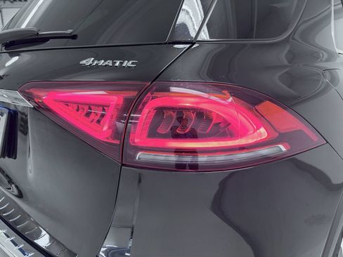 Used 2021 Mercedes-Benz GLE 350 4MATIC image 10
