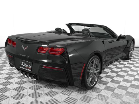 Used 2019 Chevrolet Corvette Stingray Convertible w/ 3LT Preferred Equipment Group RWD image 6