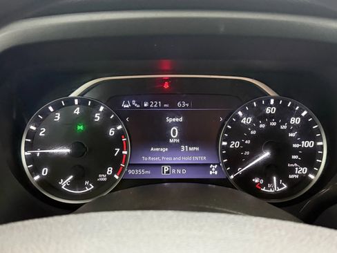 Used 2020 Nissan Titan S image 36