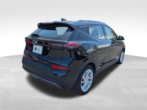 Used 2023 Chevrolet Bolt EUV LT w/ Driver Confidence Package FWD image 7