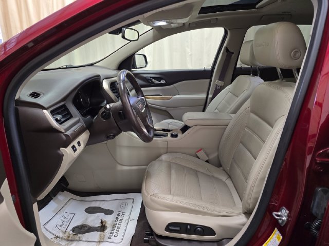 Used 2017 GMC Acadia Denali w/ Technology Package AWD/4WD image 15