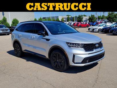 Used 2021 Kia Sorento S w/ Panoramic Sunroof Package