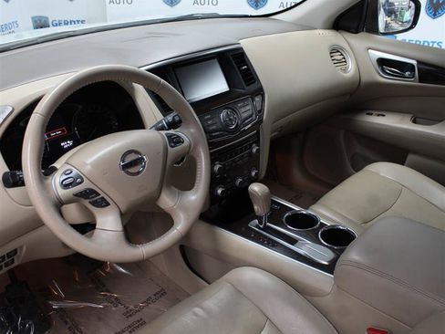 Used 2015 Nissan Pathfinder SL FWD image 7