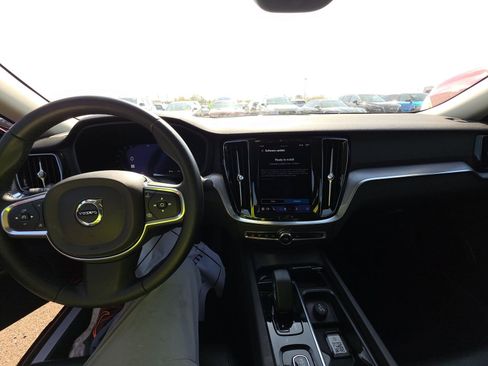 Used 2023 Volvo S60 B5 Core image 13