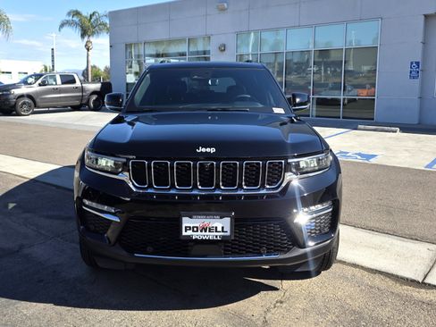 New 2025 Jeep Grand Cherokee Limited w/ Luxury Tech Group II image 7