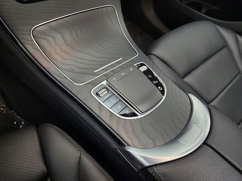 Used 2023 Mercedes-Benz GLC 300 4MATIC Coupe image 12