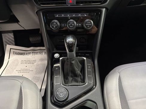 Used 2024 Volkswagen Taos SE image 28